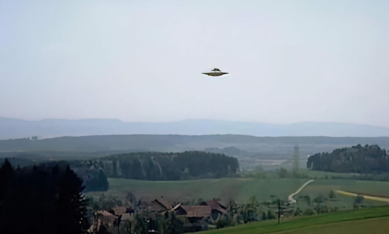 UFO-16.jpg